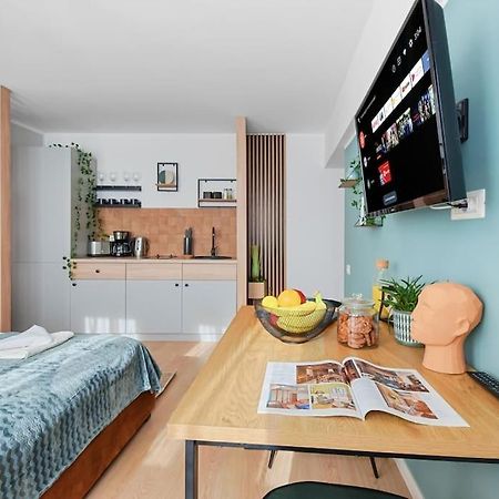 Mysa Modern Studio * Near Cismigiu Park * Netflix Bucharest Exterior photo